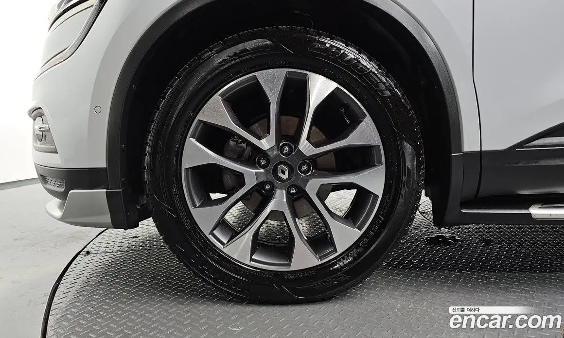 Renault (Samsung) QM6 2018 2.0 автомат (гидро), фото 4 Renault (Samsung) QM6 2018 2.0 автомат (гидро), фото 4