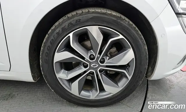 Renault (Samsung) SM6 2019 2.0 автомат (гидро), миниатюра 7 Renault (Samsung) SM6 2019 2.0 автомат (гидро), миниатюра 7