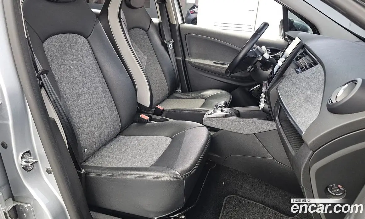 Renault (Samsung) Zoe 2021 0.2 автомат (гидро), фото 16