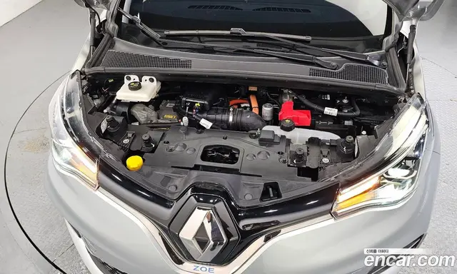 Renault (Samsung) Zoe 2021 0.2 автомат (гидро), миниатюра 6