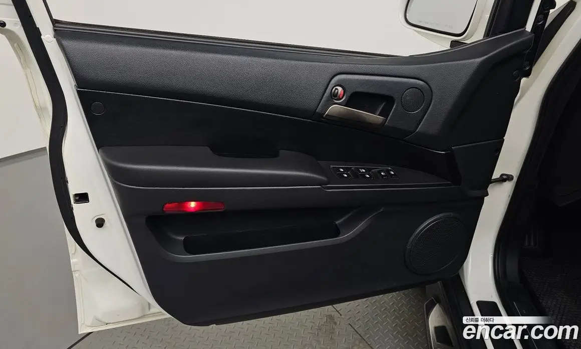 SsangYong Korando 2014 2.0 автомат (гидро), фото 14