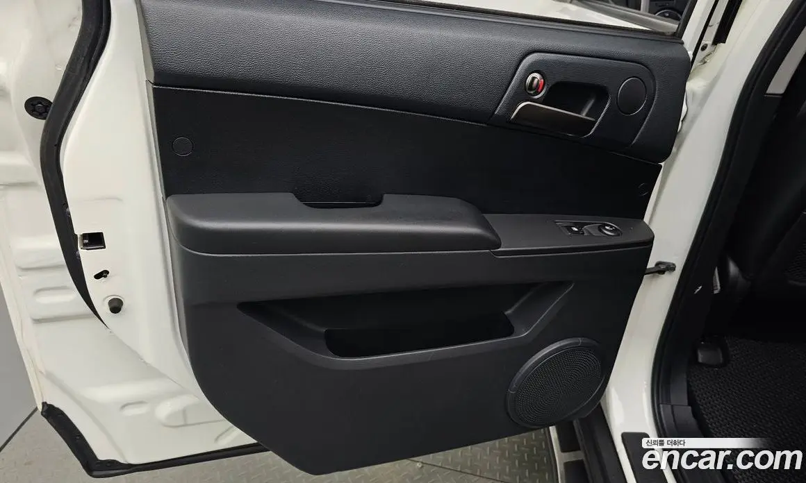 SsangYong Korando 2014 2.0 автомат (гидро), фото 15