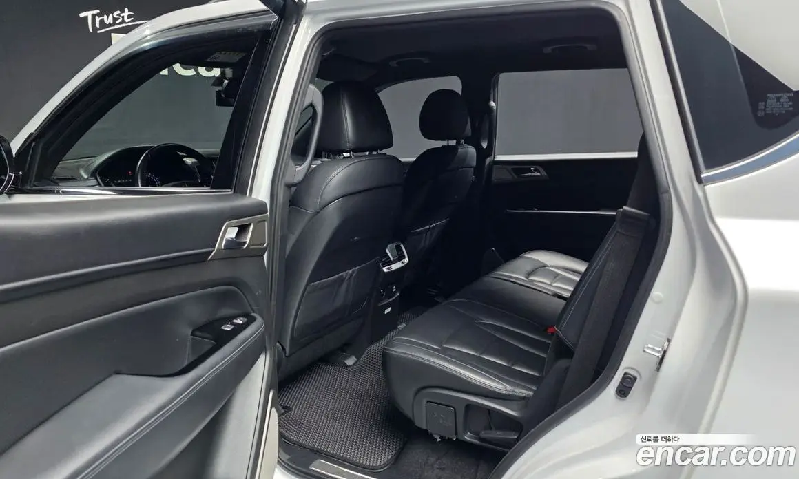 SsangYong Rexton 2017 2.2 автомат (гидро), фото 16 SsangYong Rexton 2017 2.2 автомат (гидро), фото 16