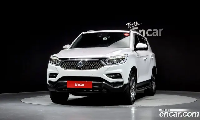 SsangYong Rexton 2017 2.2 автомат (гидро), миниатюра 3 SsangYong Rexton 2017 2.2 автомат (гидро), миниатюра 3