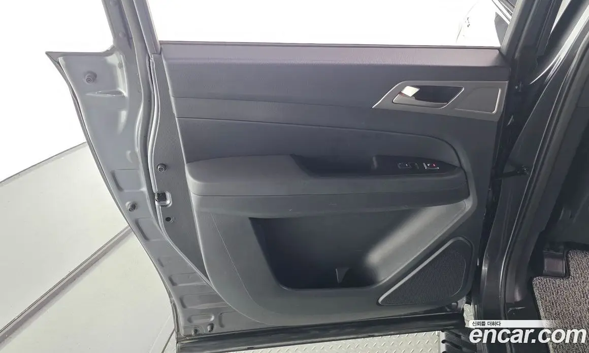 SsangYong Rexton 2019 2.2 автомат (гидро), фото 15