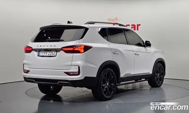 SsangYong Rexton 2021 2.2 автомат (гидро), миниатюра 2 SsangYong Rexton 2021 2.2 автомат (гидро), миниатюра 2