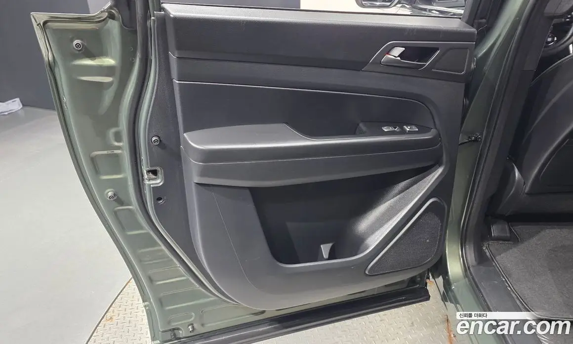 SsangYong Rexton 2022 2.2 автомат (гидро), фото 15