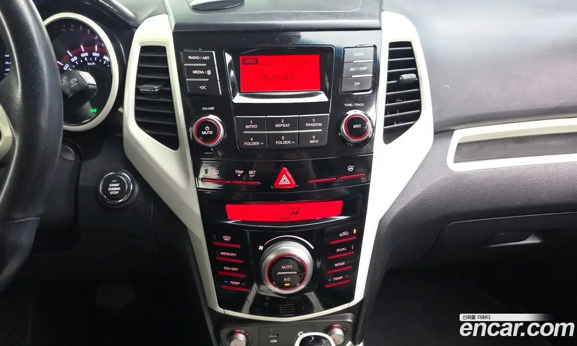 SsangYong TIBOLI 2015 1.6 автомат (гидро), фото 20