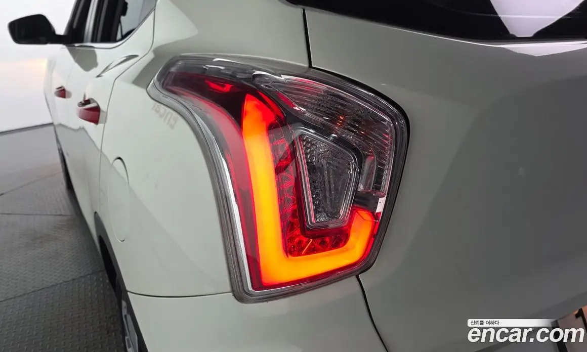 SsangYong TIBOLI 2015 1.6 автомат (гидро), фото 9