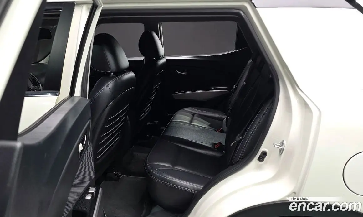SsangYong TIBOLI 2015 1.6 автомат (гидро), фото 12