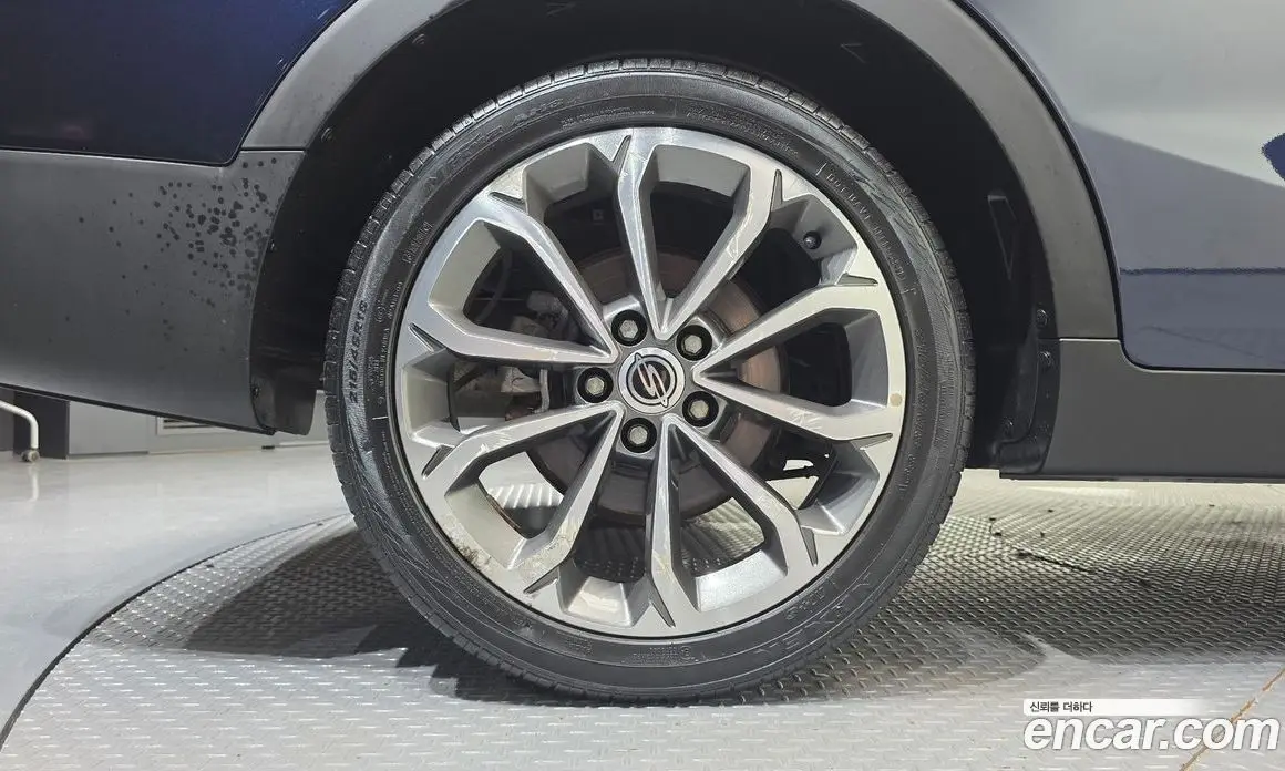 SsangYong TIBOLI 2016 1.6 автомат (гидро), фото 5 SsangYong TIBOLI 2016 1.6 автомат (гидро), фото 5
