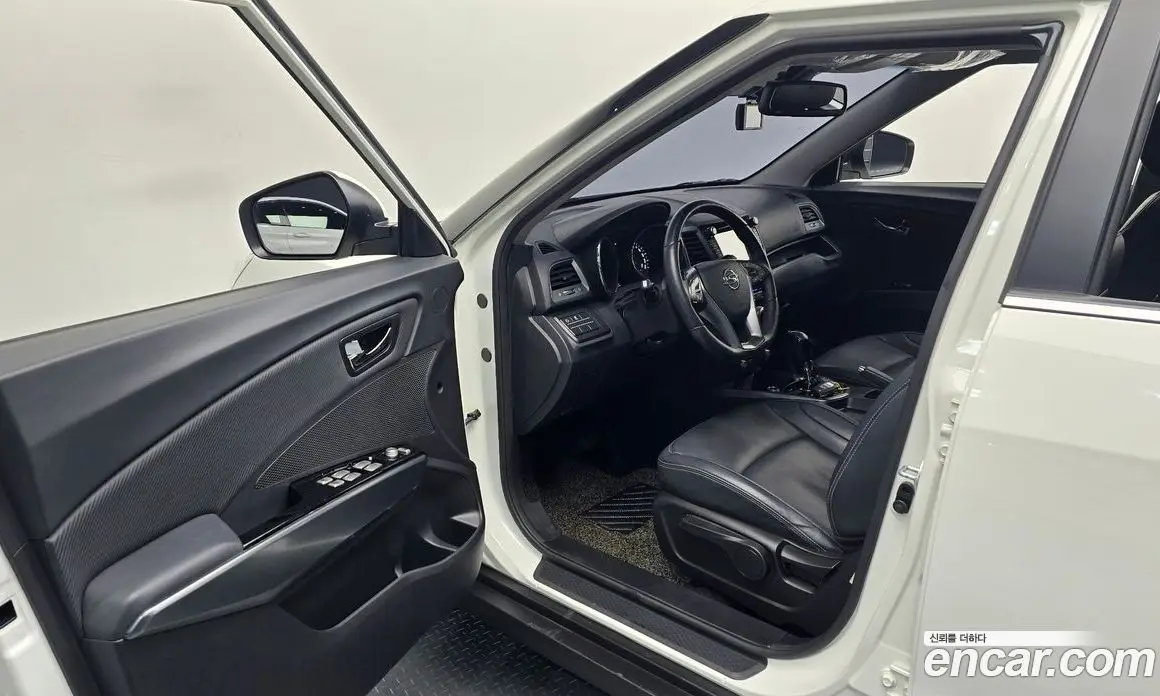 SsangYong TIBOLI 2018 1.6 автомат (гидро), фото 17