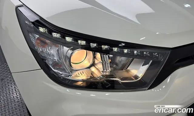 SsangYong TIBOLI 2018 1.6 автомат (гидро), миниатюра 8