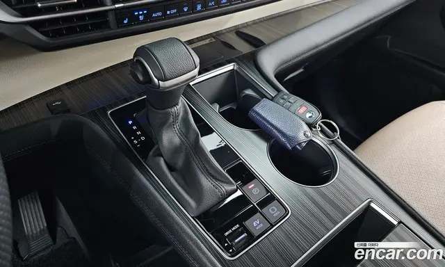Toyota Sienna 2023 2.5 автомат (гидро), миниатюра 12