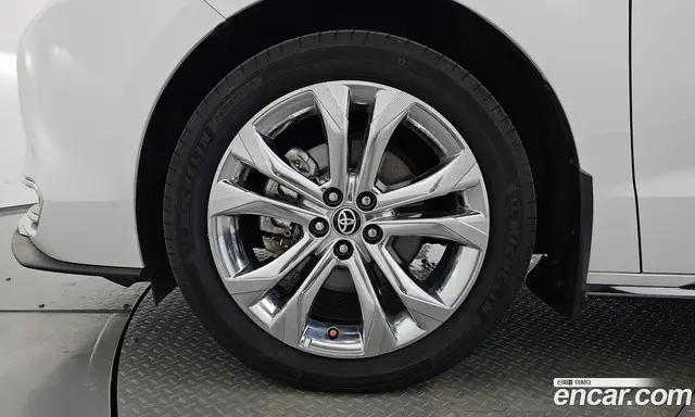 Toyota Sienna 2023 2.5 автомат (гидро), миниатюра 5 Toyota Sienna 2023 2.5 автомат (гидро), миниатюра 5