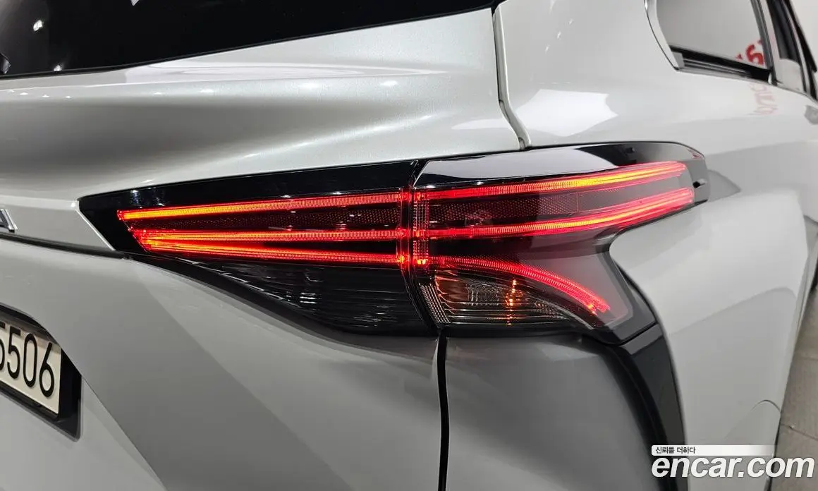 Toyota Sienna 2023 2.5 автомат (гидро), фото 9 Toyota Sienna 2023 2.5 автомат (гидро), фото 9