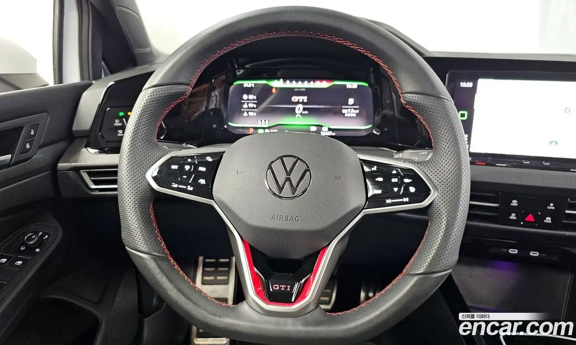 Volkswagen Golf 2024 2.0 автомат (гидро), фото 19