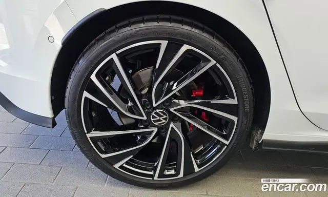 Volkswagen Golf 2024 2.0 автомат (гидро), миниатюра 5