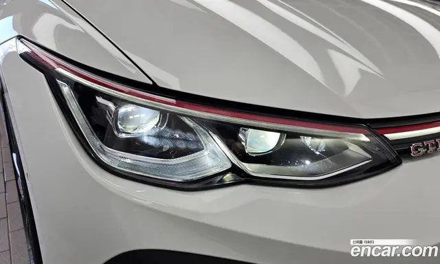 Volkswagen Golf 2024 2.0 автомат (гидро), миниатюра 8