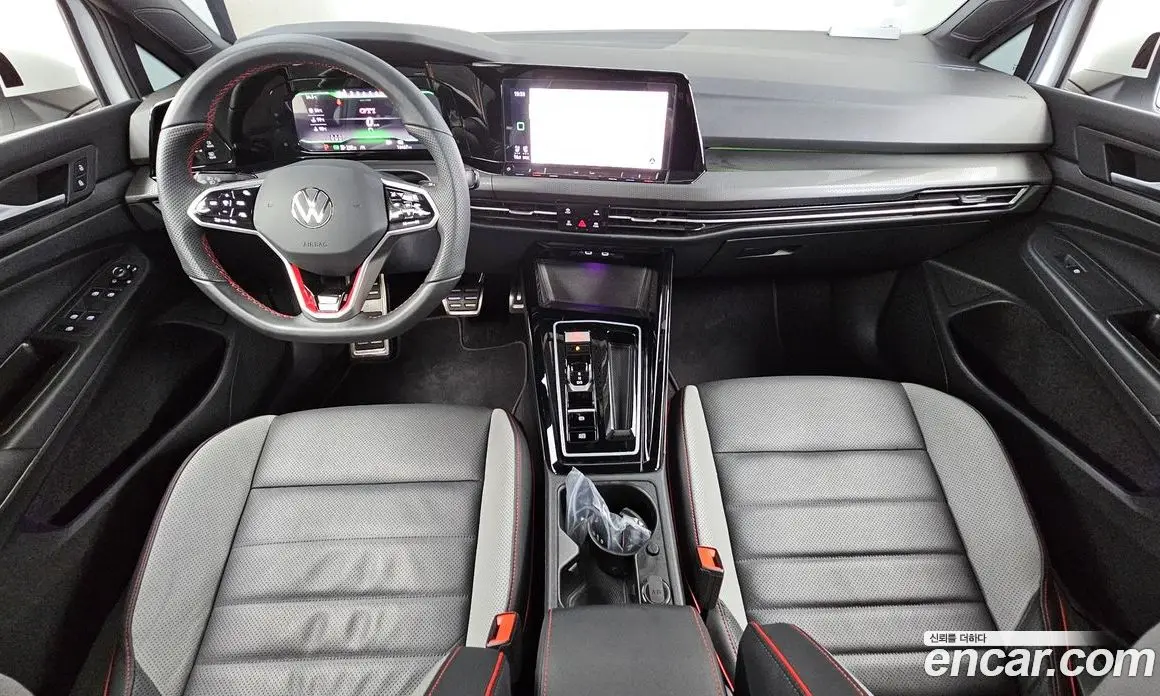 Volkswagen Golf 2024 2.0 автомат (гидро), фото 10