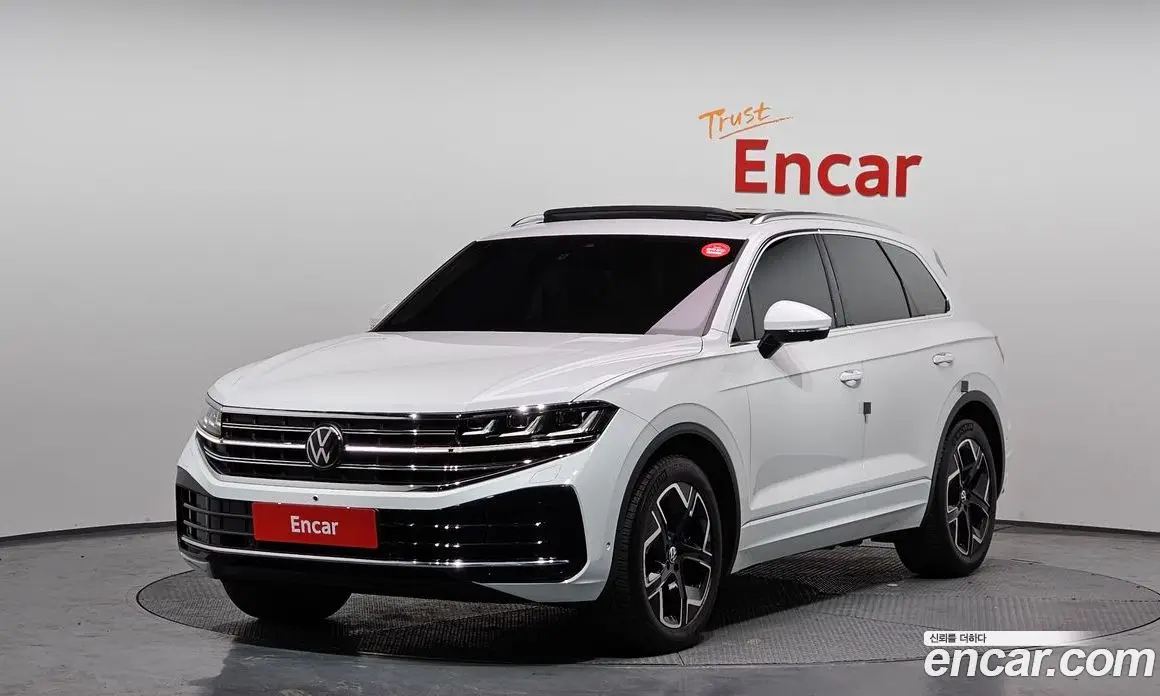 Volkswagen Touareg 2024 3.0 автомат (гидро), фото 1 Volkswagen Touareg 2024 3.0 автомат (гидро), фото 1