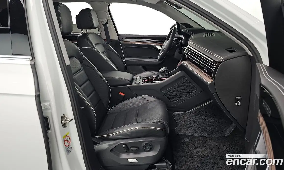 Volkswagen Touareg 2024 3.0 автомат (гидро), фото 17 Volkswagen Touareg 2024 3.0 автомат (гидро), фото 17