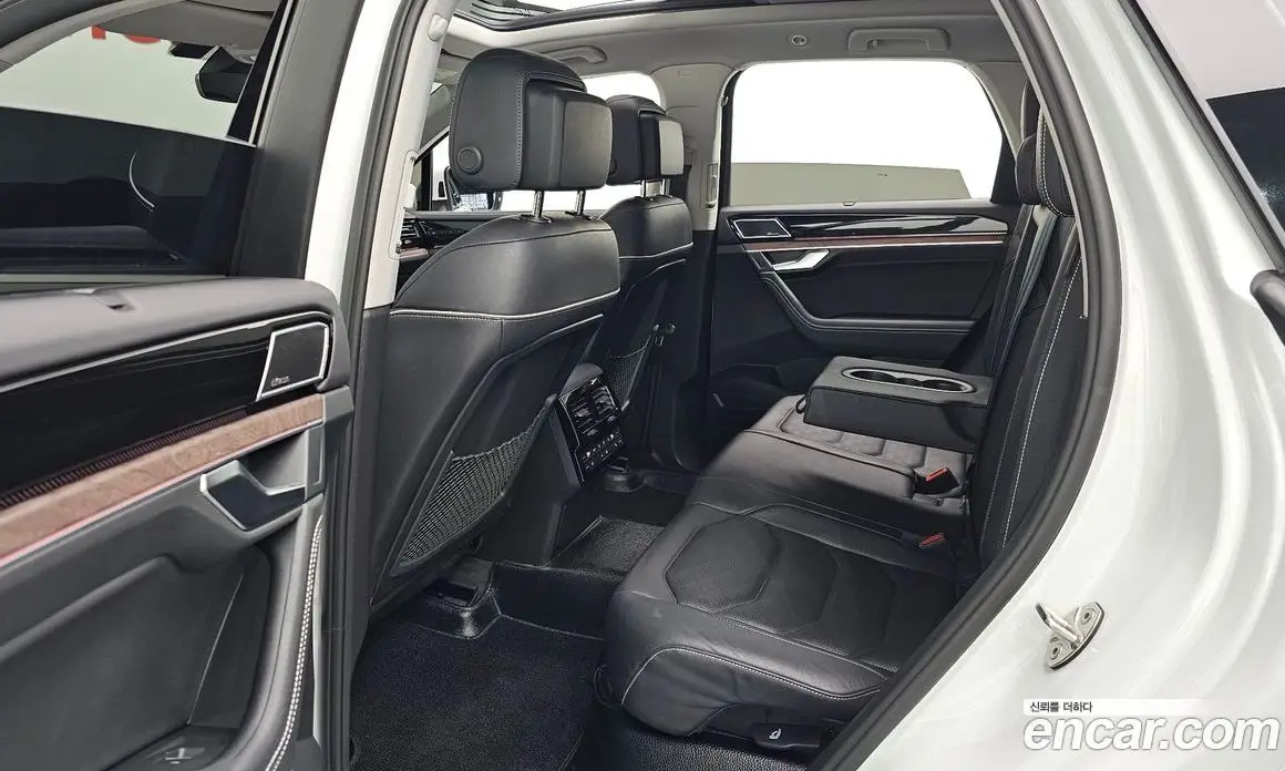 Volkswagen Touareg 2024 3.0 автомат (гидро), фото 18 Volkswagen Touareg 2024 3.0 автомат (гидро), фото 18