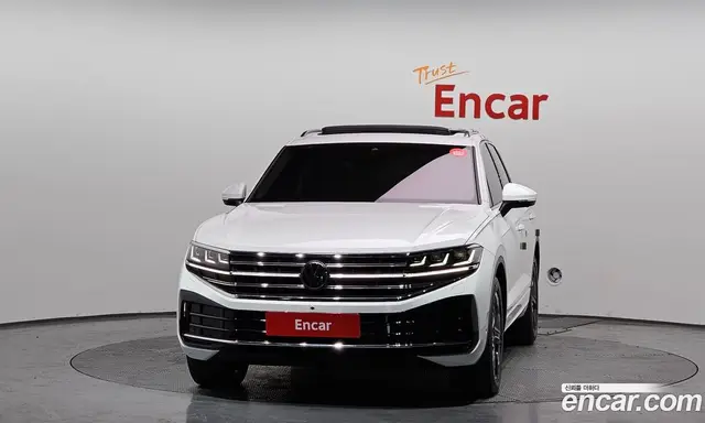 Volkswagen Touareg 2024 3.0 автомат (гидро), миниатюра 3 Volkswagen Touareg 2024 3.0 автомат (гидро), миниатюра 3