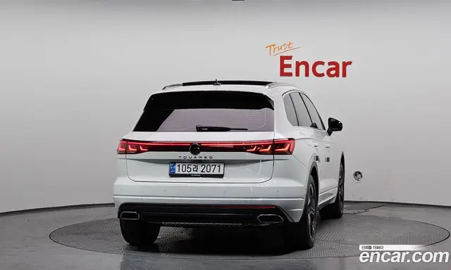 Volkswagen Touareg 2024 3.0 автомат (гидро), миниатюра 4 Volkswagen Touareg 2024 3.0 автомат (гидро), миниатюра 4