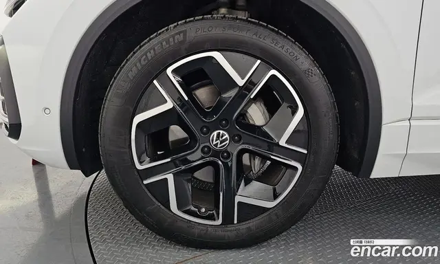 Volkswagen Touareg 2024 3.0 автомат (гидро), миниатюра 5 Volkswagen Touareg 2024 3.0 автомат (гидро), миниатюра 5