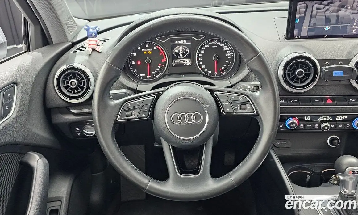 Audi A3 2018 2.0 автомат (гидро), фото 18 Audi A3 2018 2.0 автомат (гидро), фото 18