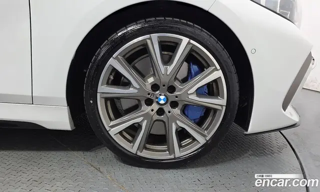 BMW 1 серия 2023 2.0 автомат (гидро), миниатюра 7