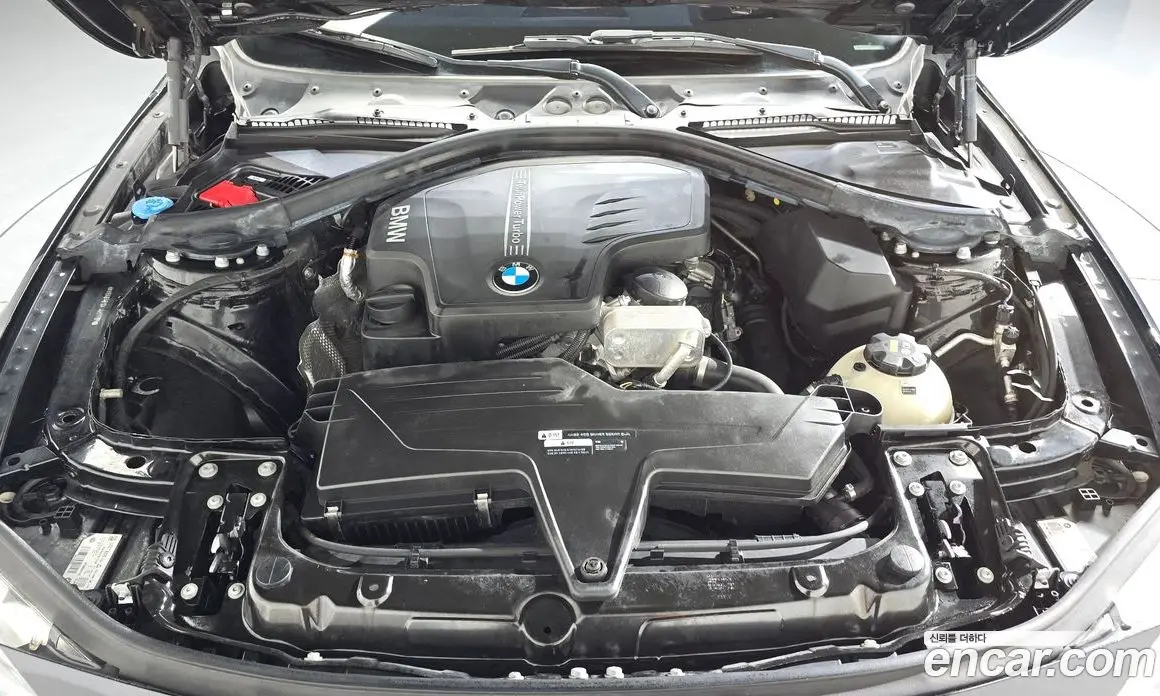 BMW 3 серия 2018 2.0 автомат (гидро), фото 6