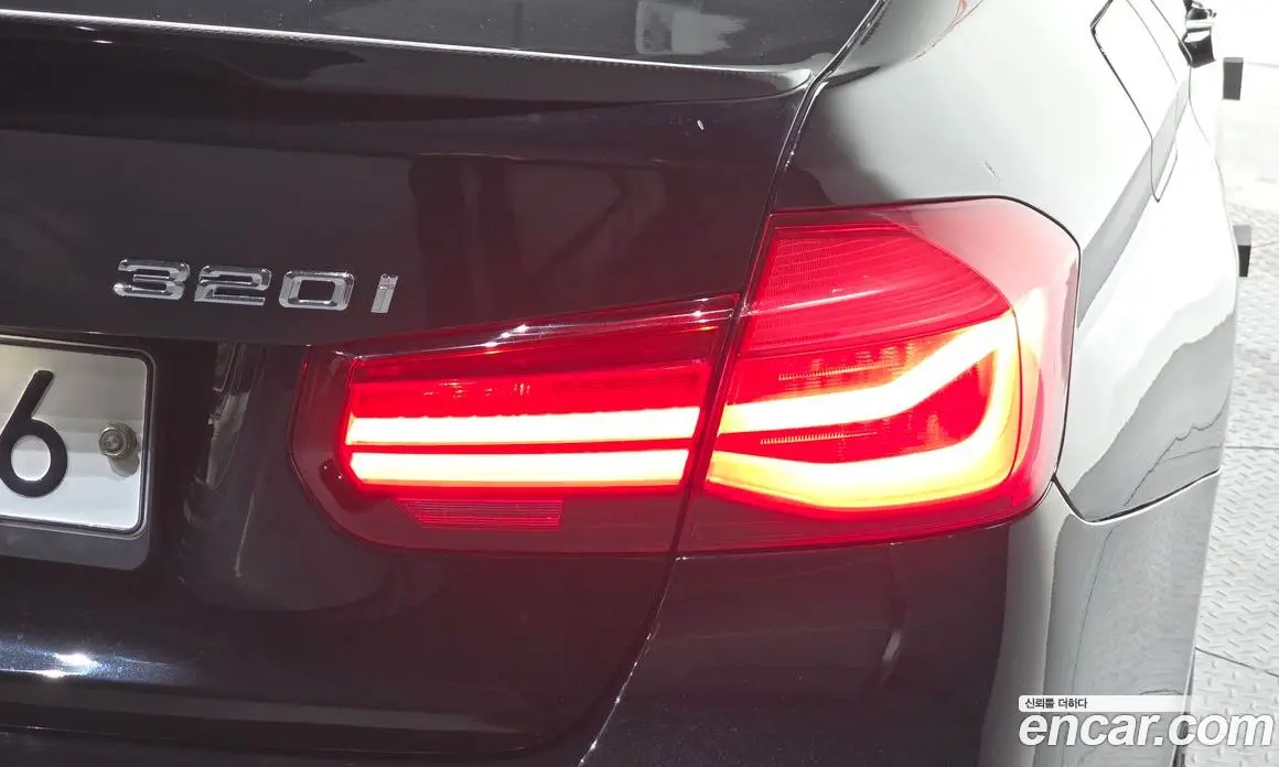 BMW 3 серия 2018 2.0 автомат (гидро), фото 9
