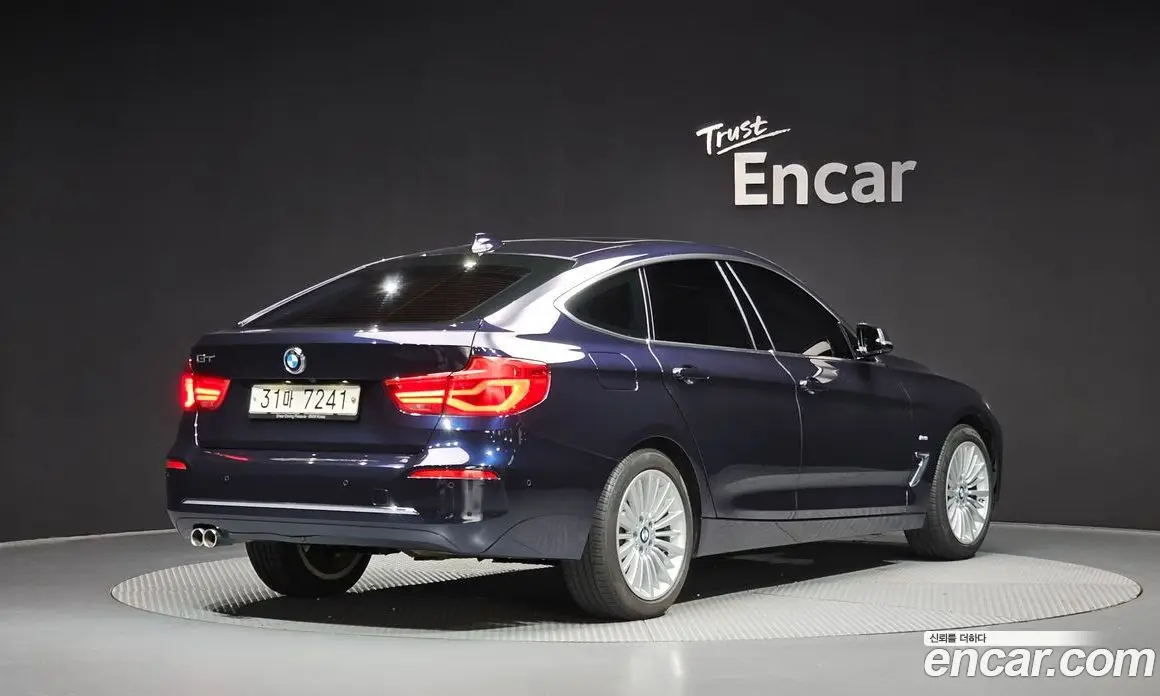 BMW 3 серия 2018 2.0 автомат (гидро), фото 2 BMW 3 серия 2018 2.0 автомат (гидро), фото 2