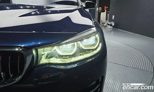 BMW 3 серия 2018 2.0 автомат (гидро), миниатюра 8 BMW 3 серия 2018 2.0 автомат (гидро), миниатюра 8