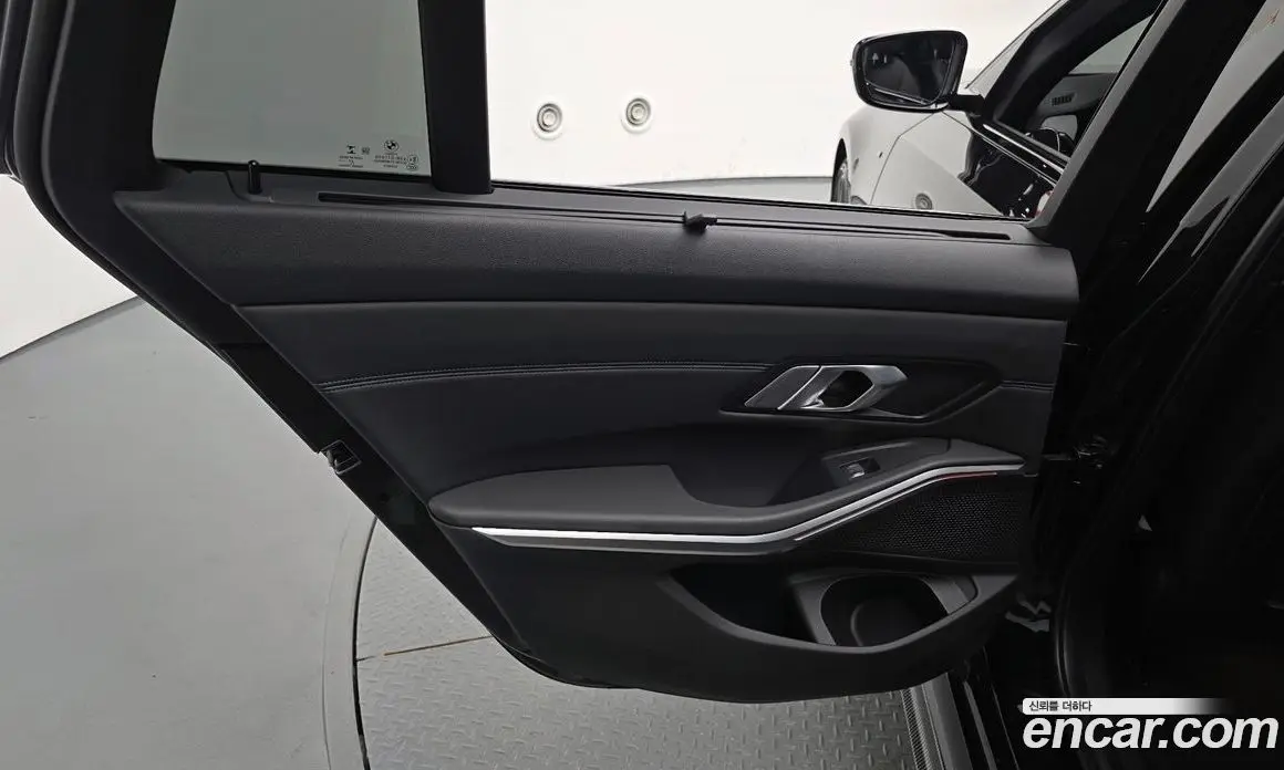 BMW 3 серия 2022 2.0 автомат (гидро), фото 14 BMW 3 серия 2022 2.0 автомат (гидро), фото 14