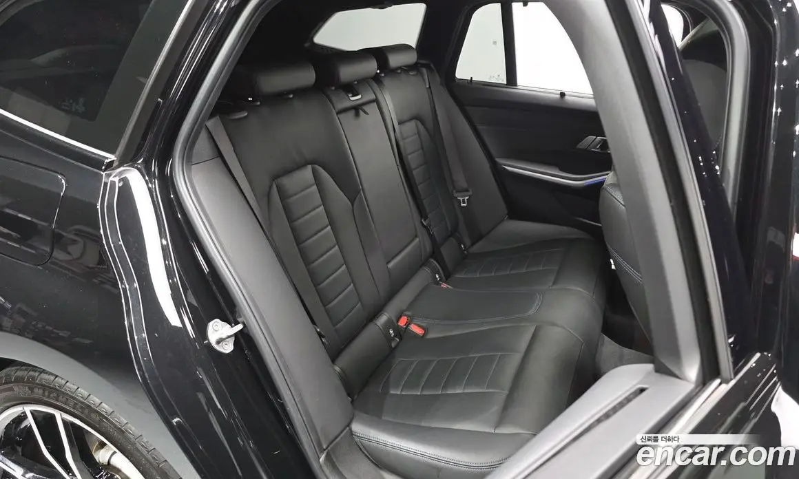 BMW 3 серия 2022 2.0 автомат (гидро), фото 17 BMW 3 серия 2022 2.0 автомат (гидро), фото 17