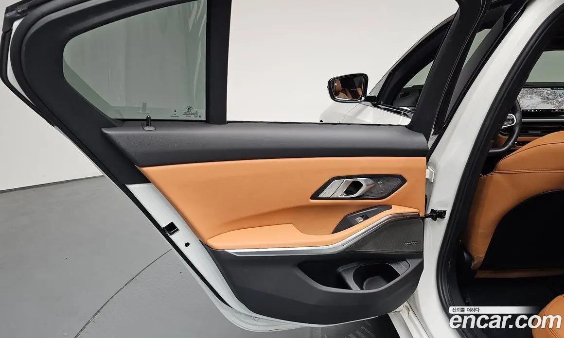 BMW 3 серия 2025 2.0 автомат (гидро), фото 14 BMW 3 серия 2025 2.0 автомат (гидро), фото 14