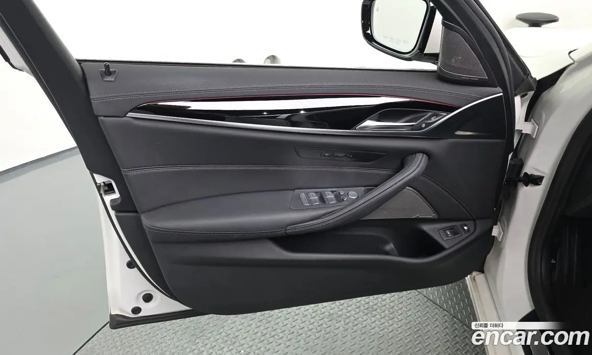 BMW 5 серия 2021 2.0 автомат (гидро), фото 14 BMW 5 серия 2021 2.0 автомат (гидро), фото 14