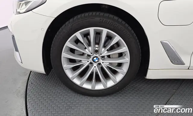 BMW 5 серия 2021 2.0 автомат (гидро), миниатюра 5 BMW 5 серия 2021 2.0 автомат (гидро), миниатюра 5