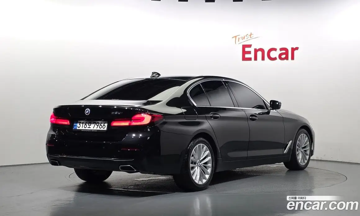 BMW 5 серия 2022 2.0 автомат (гидро), фото 2 BMW 5 серия 2022 2.0 автомат (гидро), фото 2