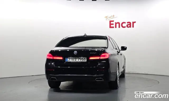 BMW 5 серия 2022 2.0 автомат (гидро), миниатюра 4 BMW 5 серия 2022 2.0 автомат (гидро), миниатюра 4