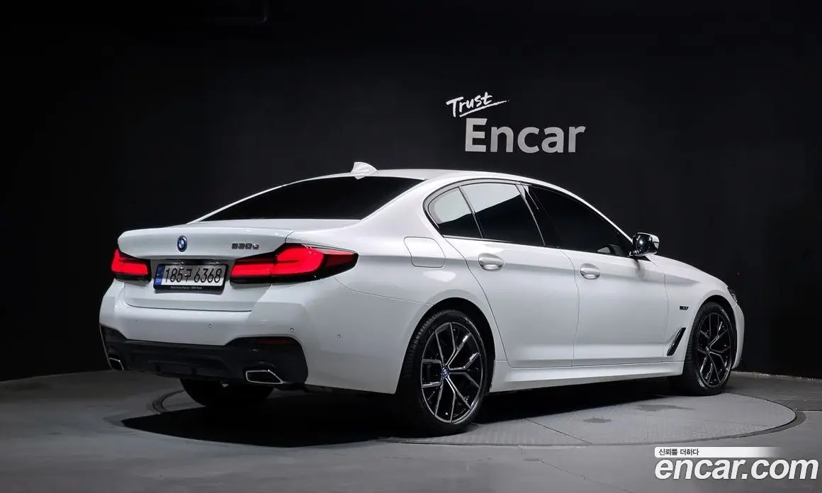 BMW 5 серия 2023 2.0 автомат (гидро), фото 2 BMW 5 серия 2023 2.0 автомат (гидро), фото 2