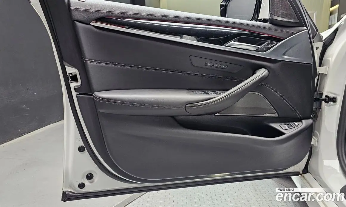 BMW 5 серия 2023 2.0 автомат (гидро), фото 14 BMW 5 серия 2023 2.0 автомат (гидро), фото 14