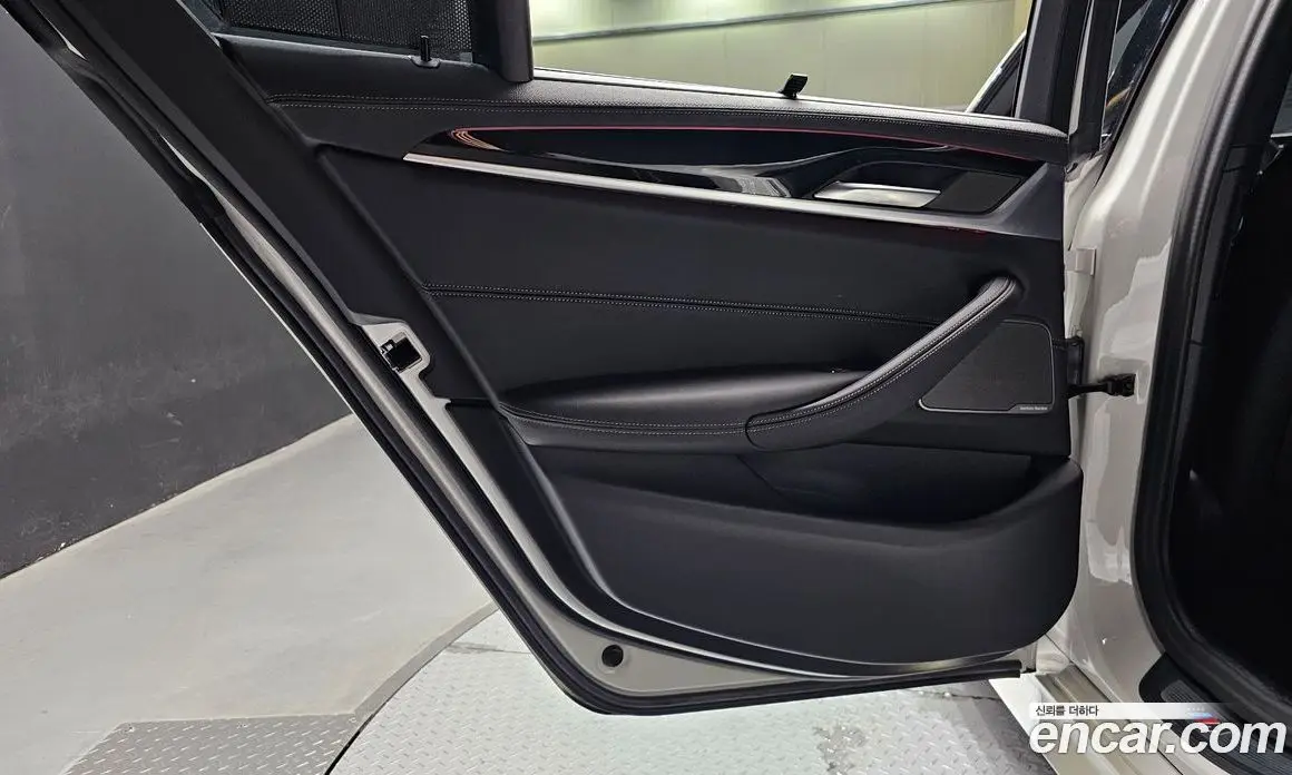 BMW 5 серия 2023 2.0 автомат (гидро), фото 15 BMW 5 серия 2023 2.0 автомат (гидро), фото 15