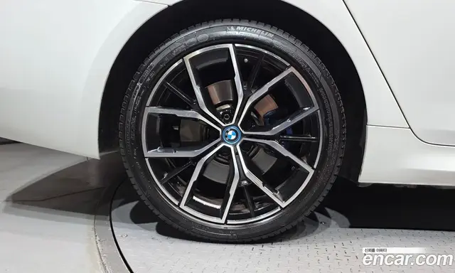 BMW 5 серия 2023 2.0 автомат (гидро), миниатюра 5 BMW 5 серия 2023 2.0 автомат (гидро), миниатюра 5