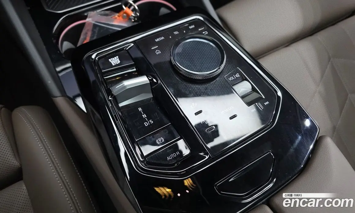 BMW 5 серия 2025 2.0 автомат (гидро), фото 12