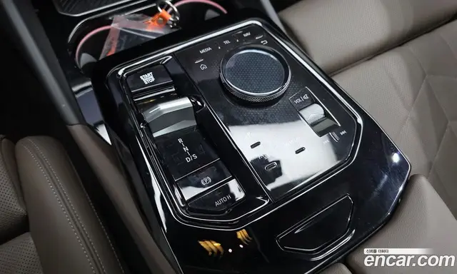 BMW 5 серия 2025 2.0 автомат (гидро), миниатюра 12