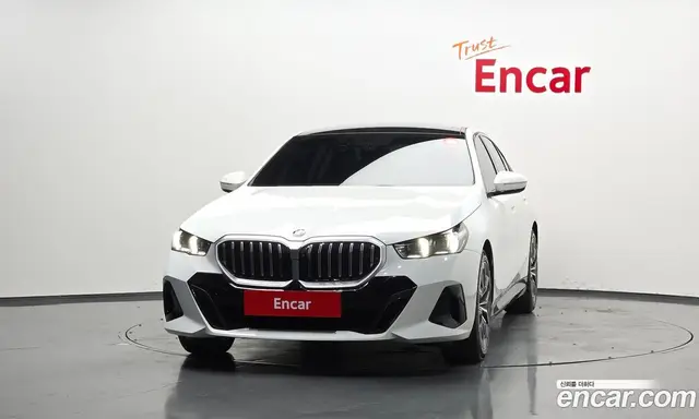 BMW 5 серия 2025 2.0 автомат (гидро), миниатюра 3
